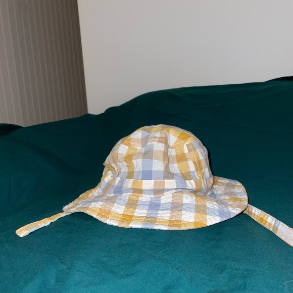 Carter’s toddler reversible sun hat - Picture 1 of 2